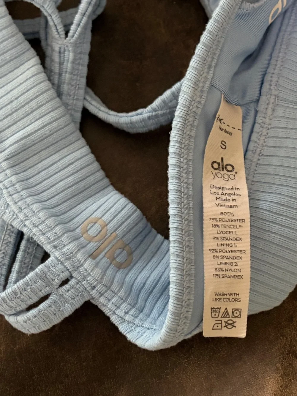 ALO Yoga light blue